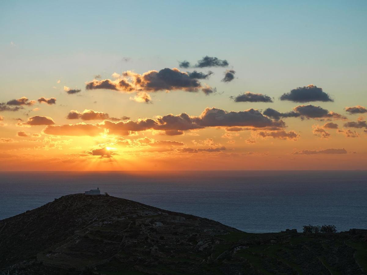 Готель Avaton Folegandros Town Екстер'єр фото